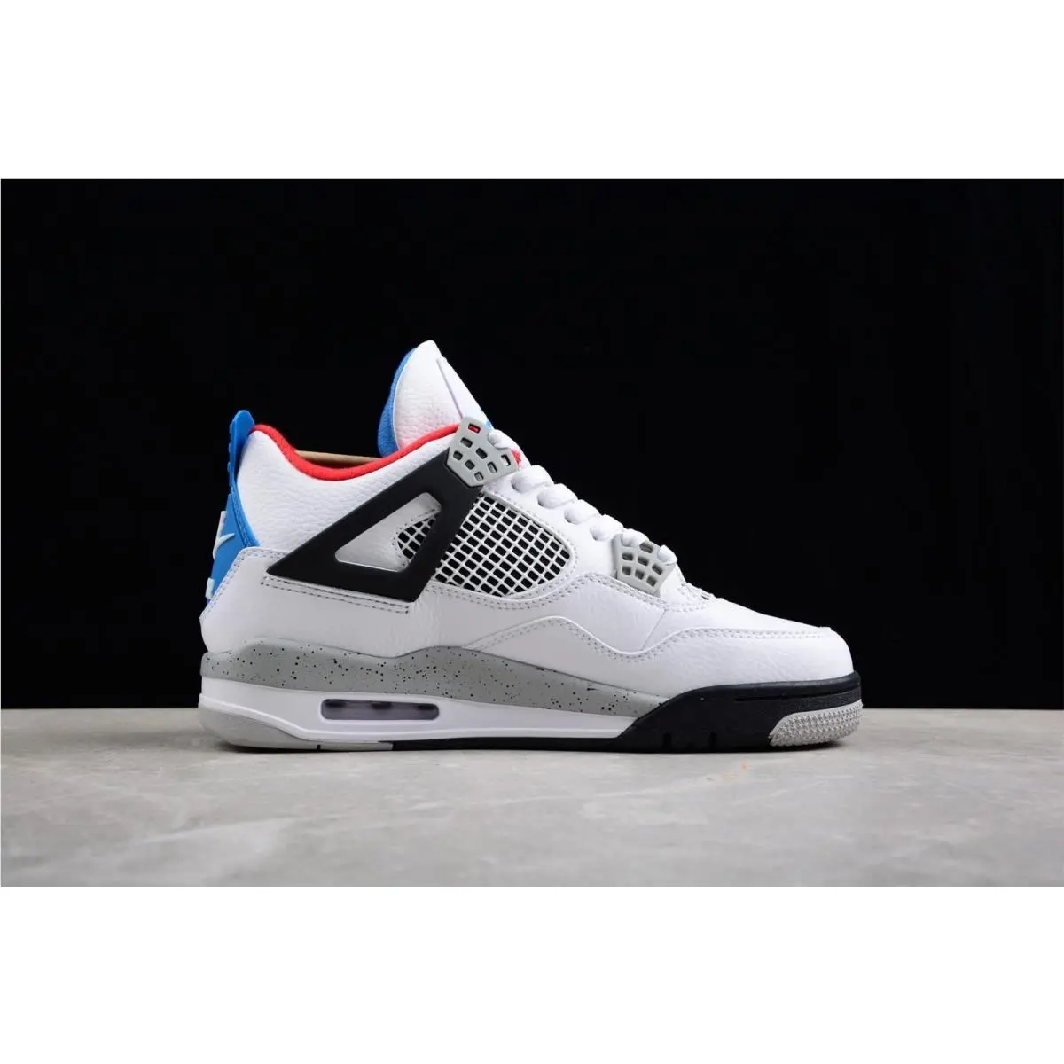 Nike shoes - White 4