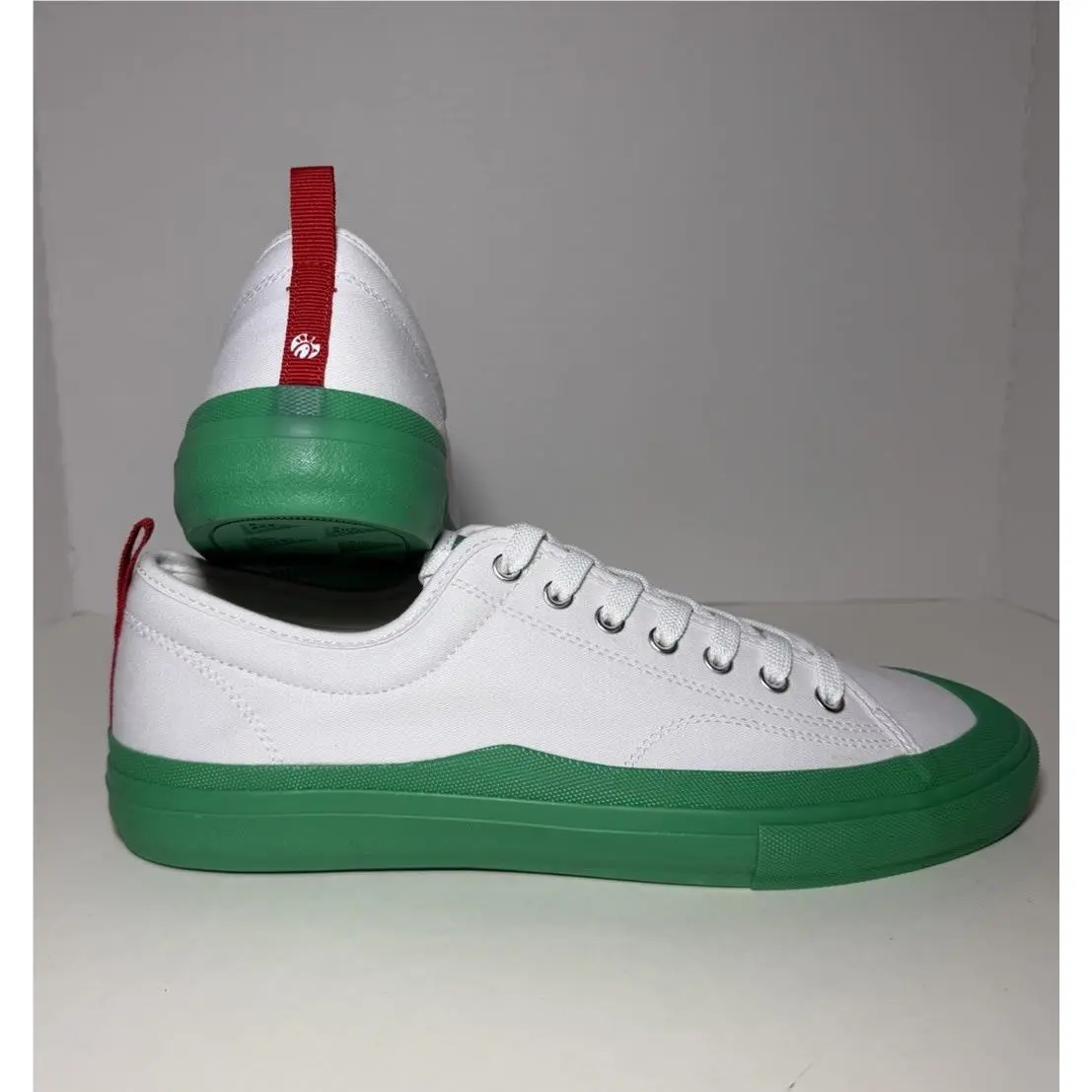 Fila Chick-fil-a Sweet & Spicy Sriracha Chick-fil-a Sweet Spicy Sriracha Sneakers Men`s 11 White Green Canvas Shoes