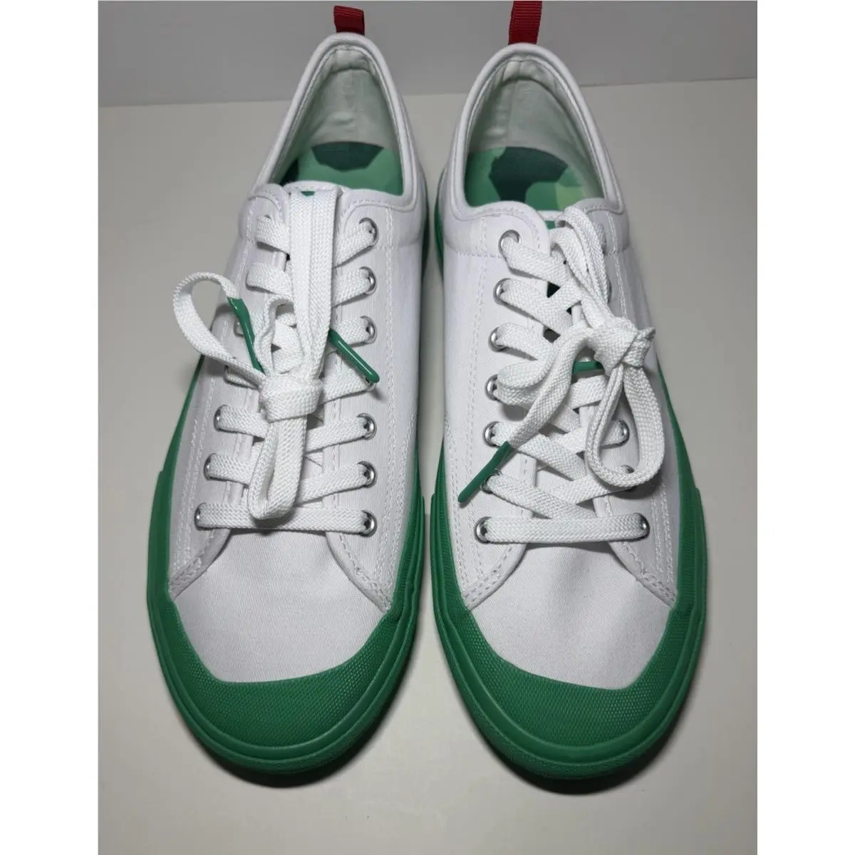 Fila shoes - Chick-fil-A Sweet & Spicy Sriracha - White 9