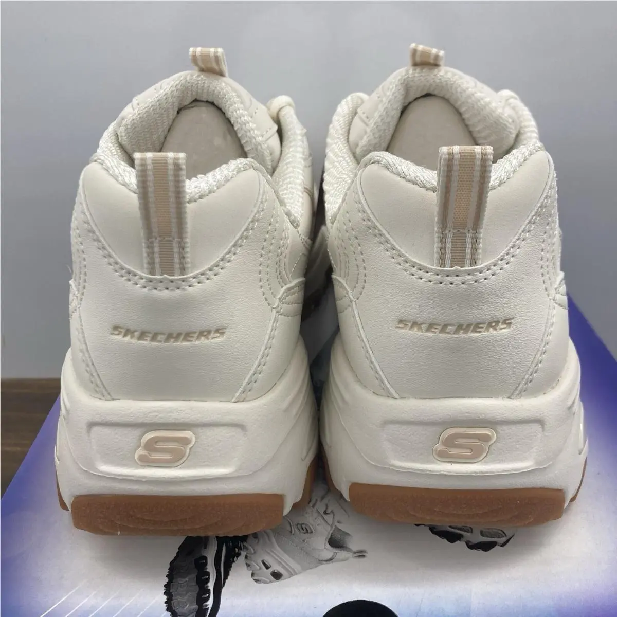 Skechers shoes - SKECHERS D`Lites - 149807 - White 5
