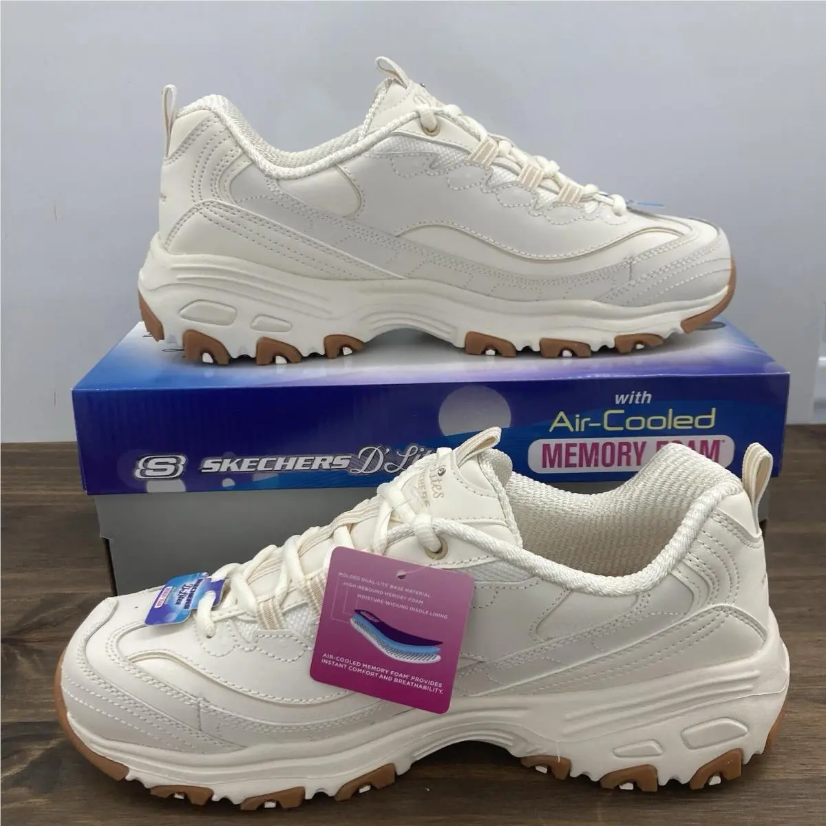 Skechers shoes - SKECHERS D`Lites - 149807 - White 0