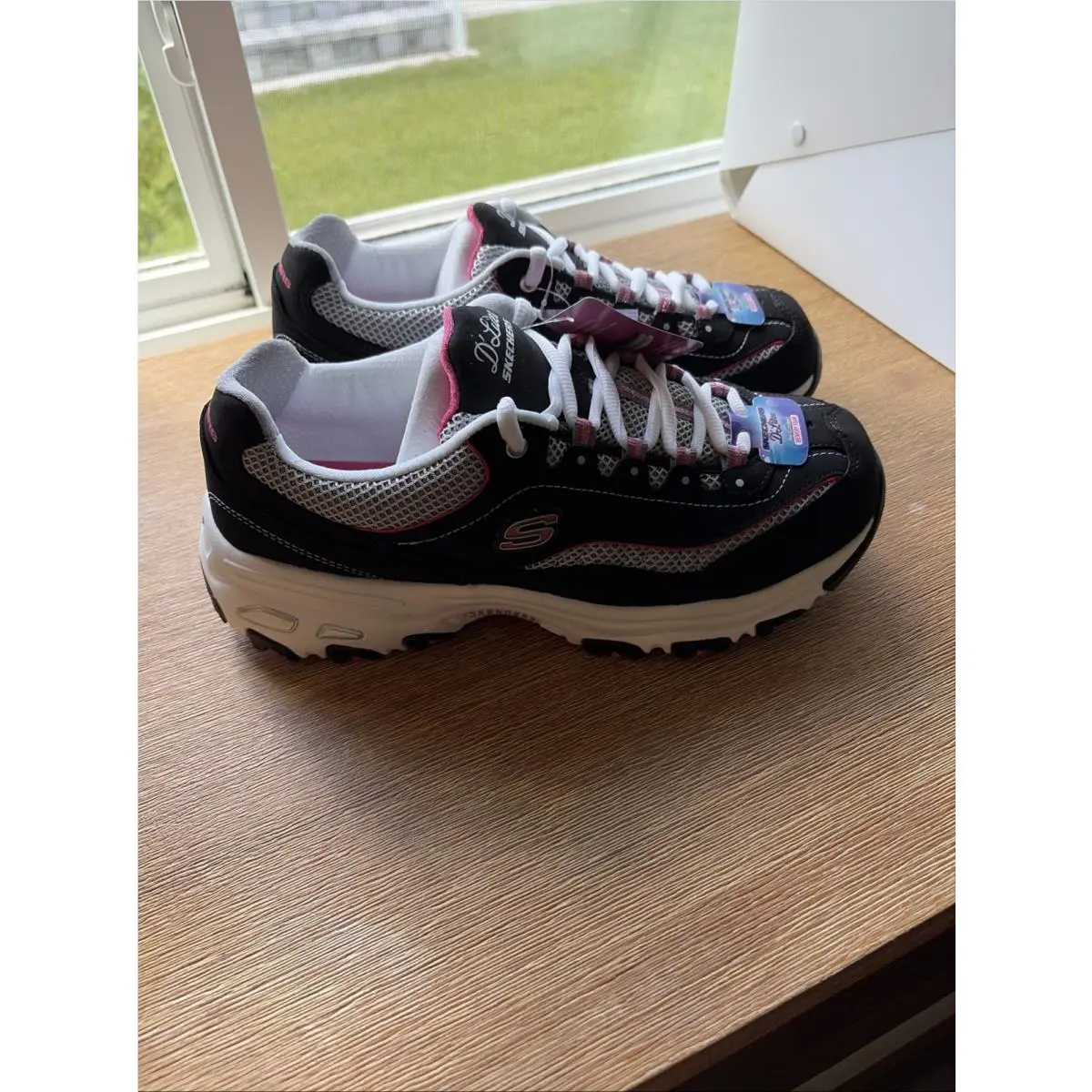 Skechers shoes - Skechers D`Lites Life Saver - Life Saver - 11860EW/BKWP - Black/Pink (UPC: 889110560174) 0