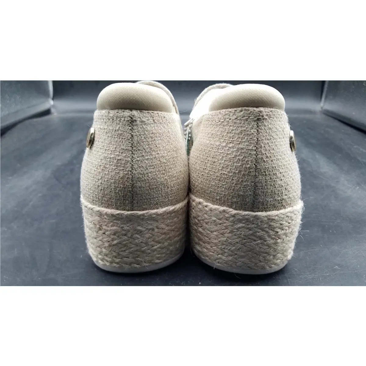 Skechers shoes - Beige (UPC: 197627469355) 2