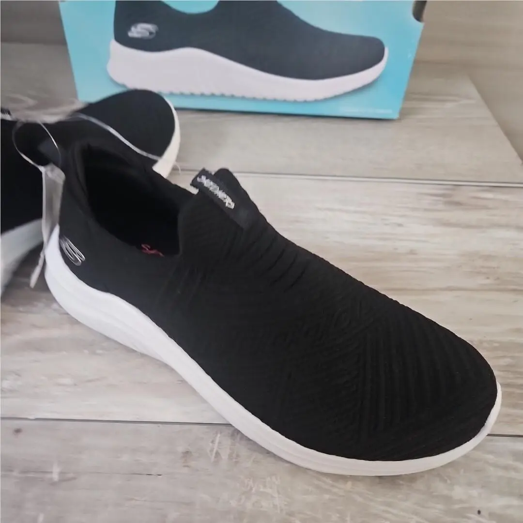 Skechers shoes - Skechers Ultra Flex - Ultra Flex - 56110 BKW - Black 15
