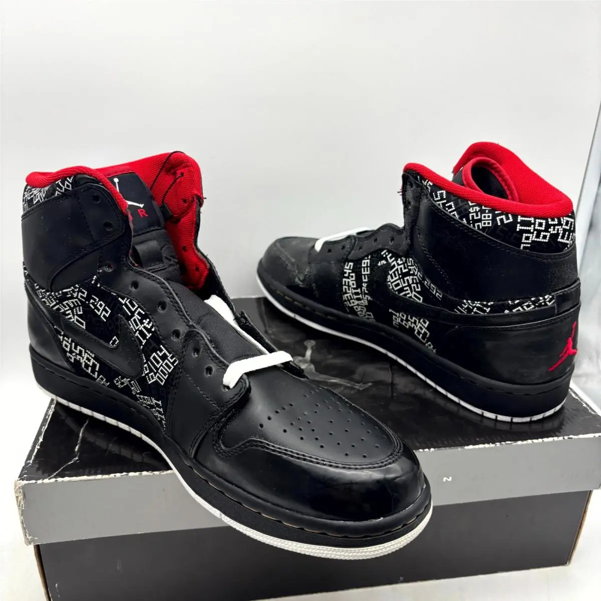 Nike shoes - Nike Air Jordan 1 Retro 384664-130 - 384664-130 - Black (UPC: 884498853429) 5
