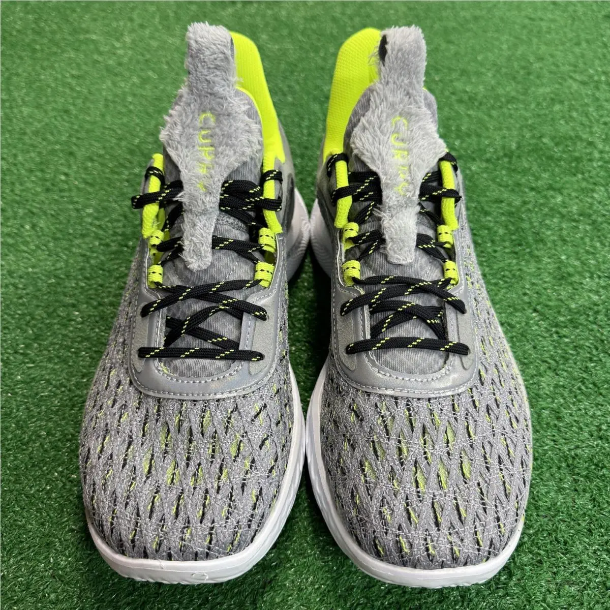 Under Armour shoes - Curry Flow 9 Young Wolf - 3025684-115 - Gray 2