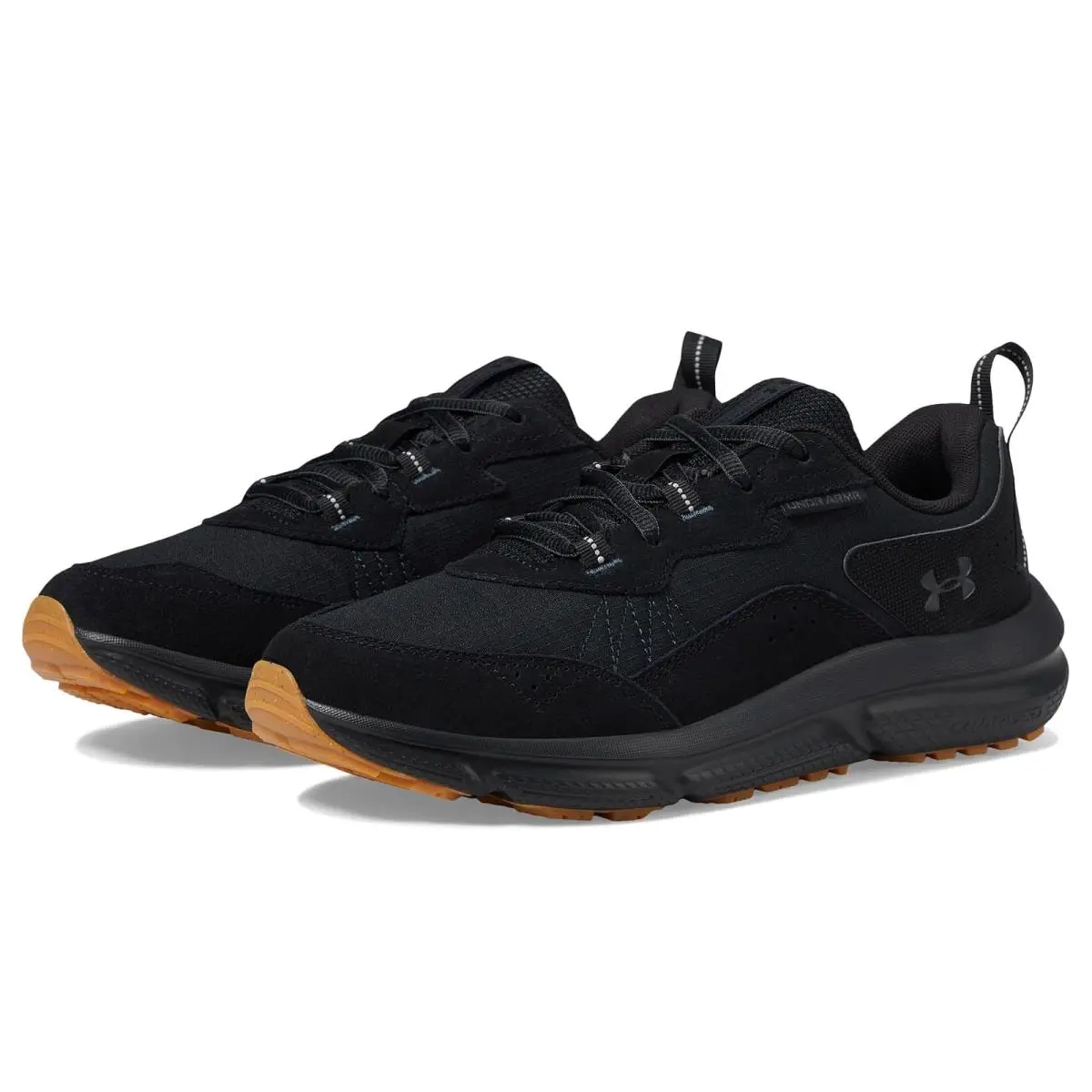 Man`s Sneakers Athletic Shoes Under Armour Charged Verssert 2