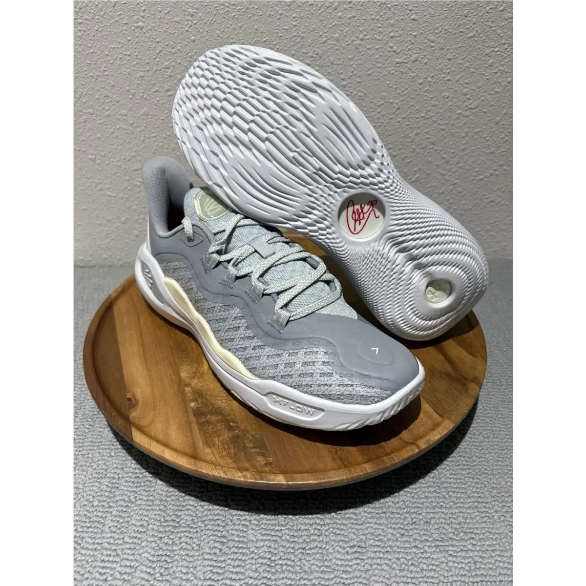 Mens Size 10.5 Under Armour Steph Curry 11 Future Wolf Sneakers Shoes3027723-101