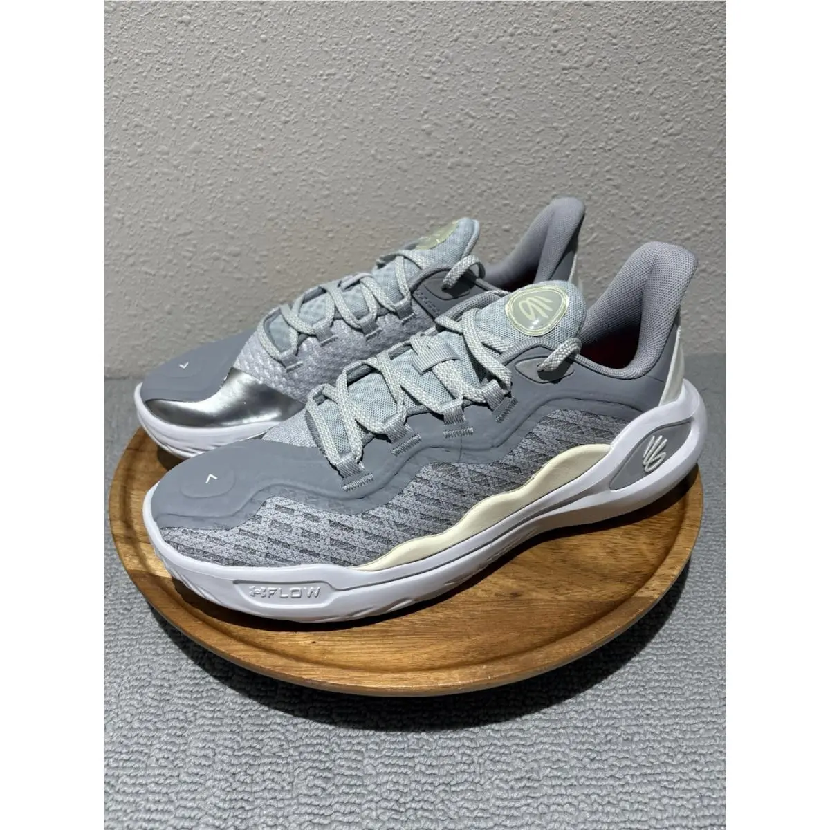 Under Armour shoes - Under Armour Charged Rebel - Charged Rebel - 1298553-101 - Gray 0