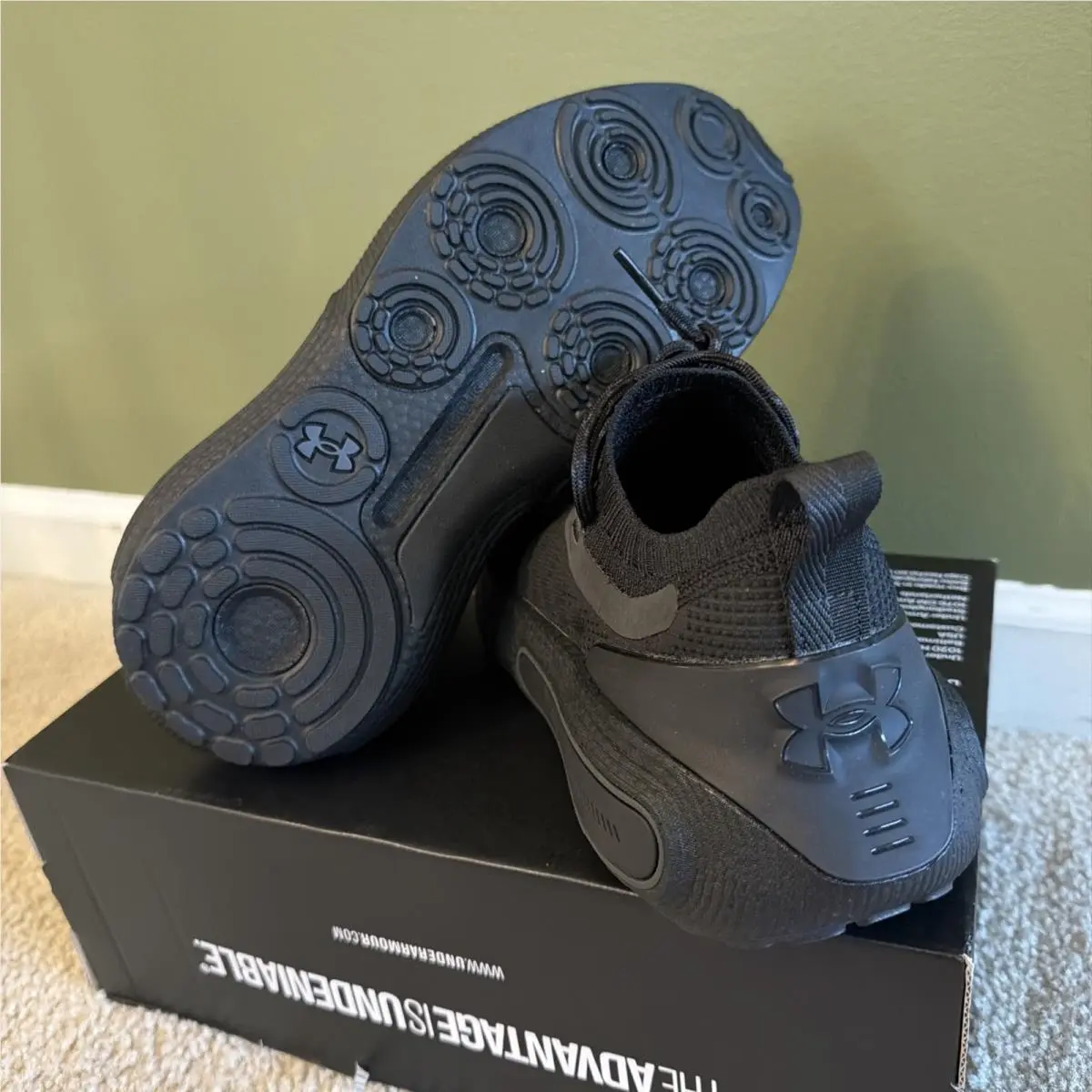 Under Armour shoes - Under Armour HOVR Phantom 4 - 3027594-002 - Black 10
