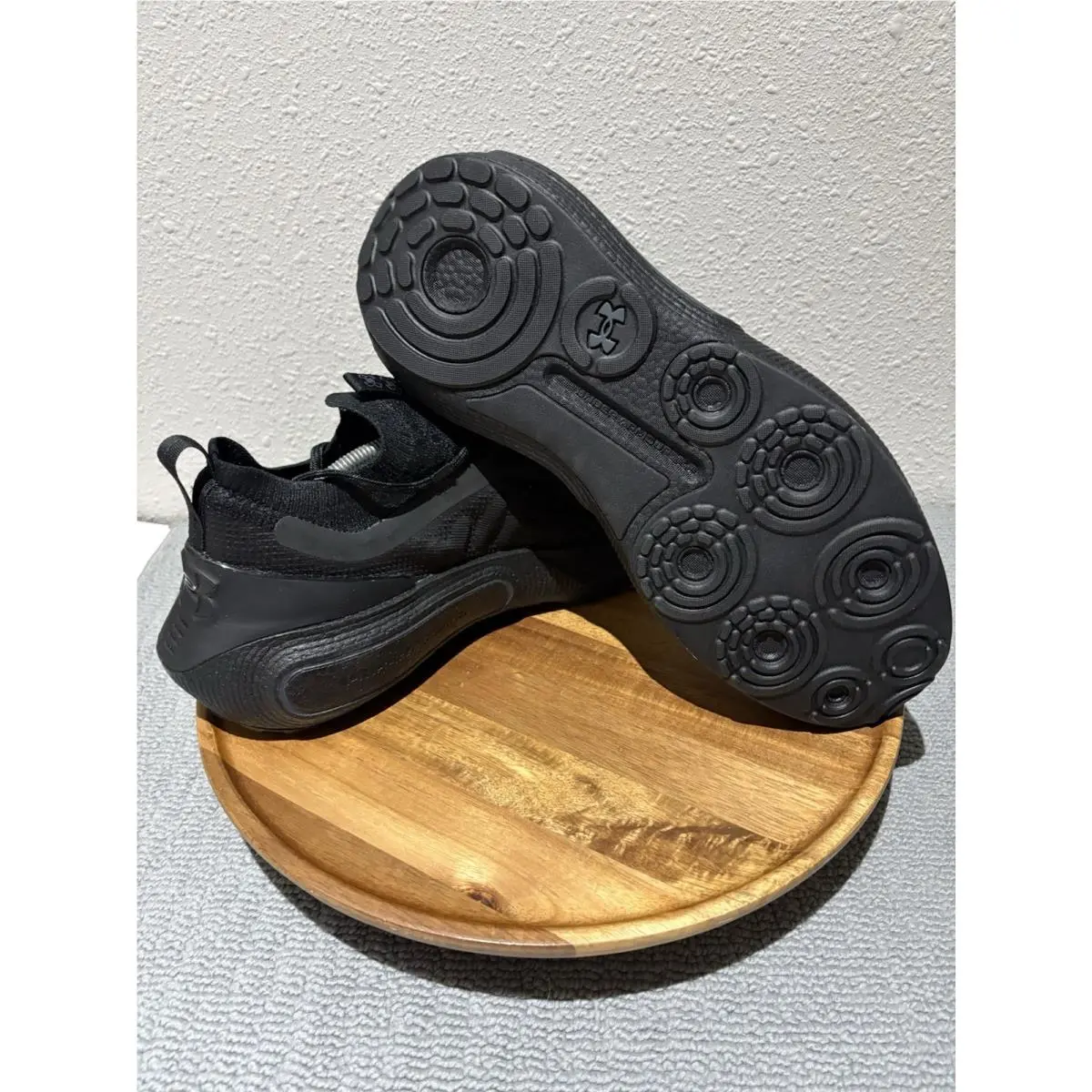 Under Armour shoes - HOVR Phantom 4 Anthracite - HOVR Phantom Anthracite - 3027593-002 - Black 1
