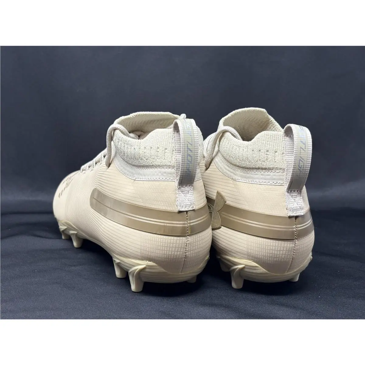 Under Armour shoes - Under Armour Spotlight MC - Spotlight - 3022187-200 - Beige 5