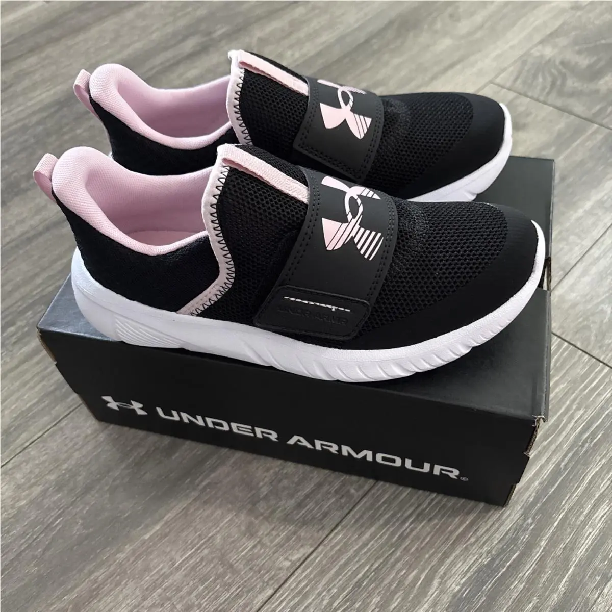 Under Armour Little Girls’s Slip On Shoes Size 3 Black Pink