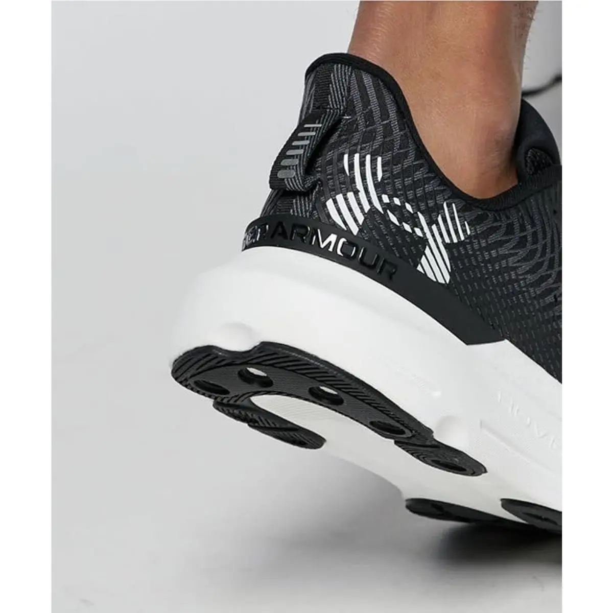 Under Armour shoes - Black 4