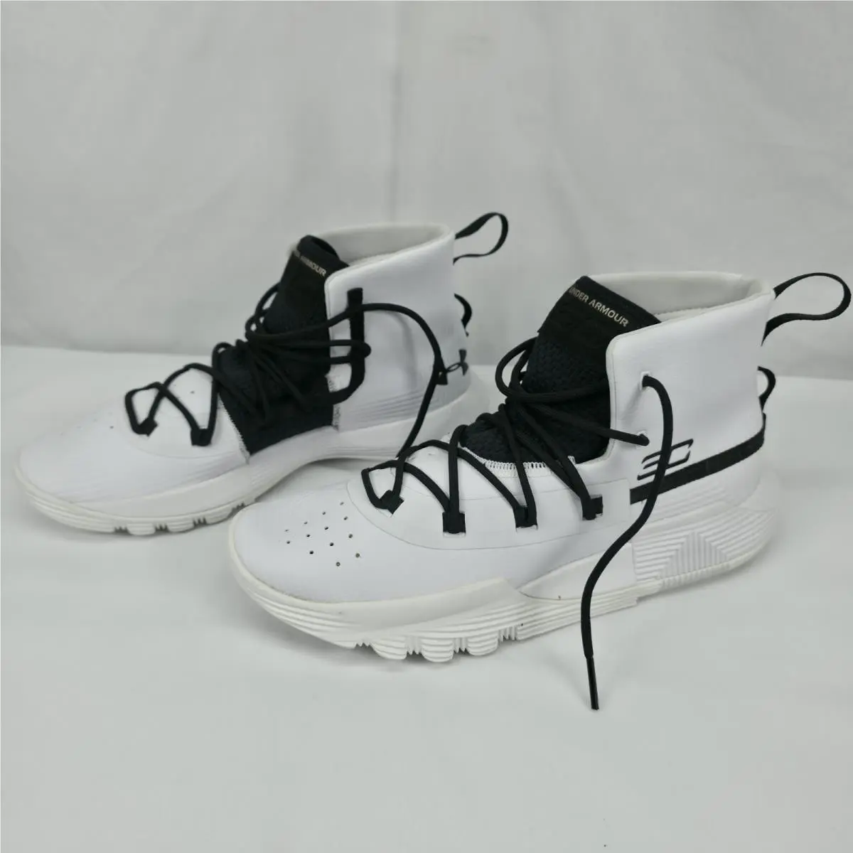 Under Armour shoes - Under Armour 3Zero - White 4