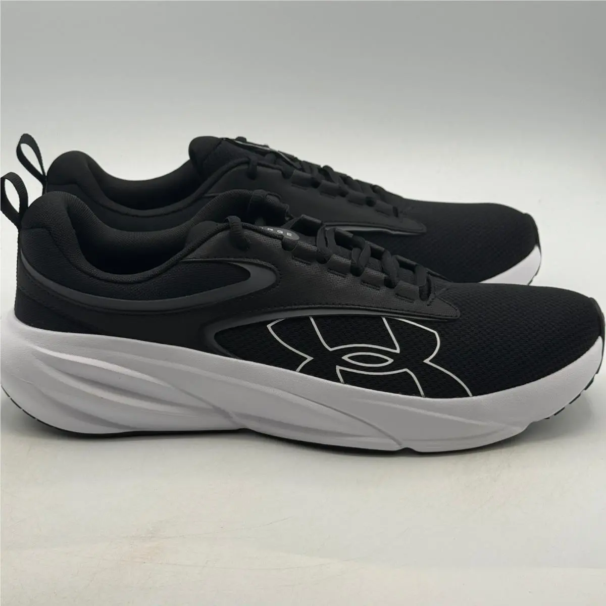 Surge 5 Shoes Mens Size 14 Black White Running 3027202-001 by Under Armour