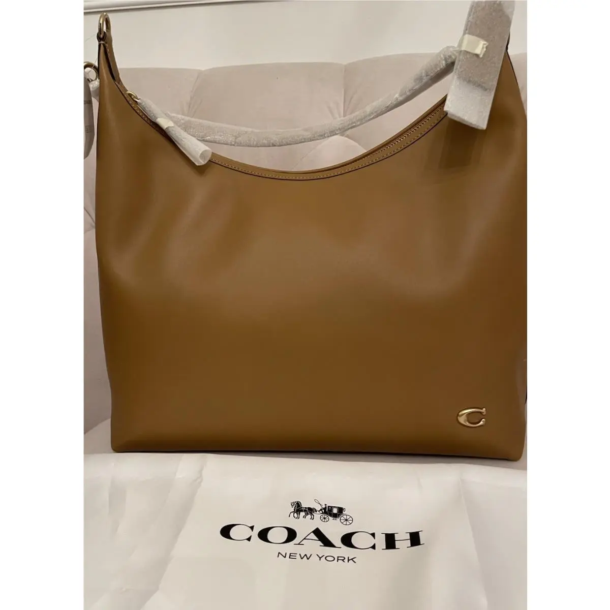 Juliet 38 Shoulder Bag In Glovetanned Honey Brown Leather by Coach