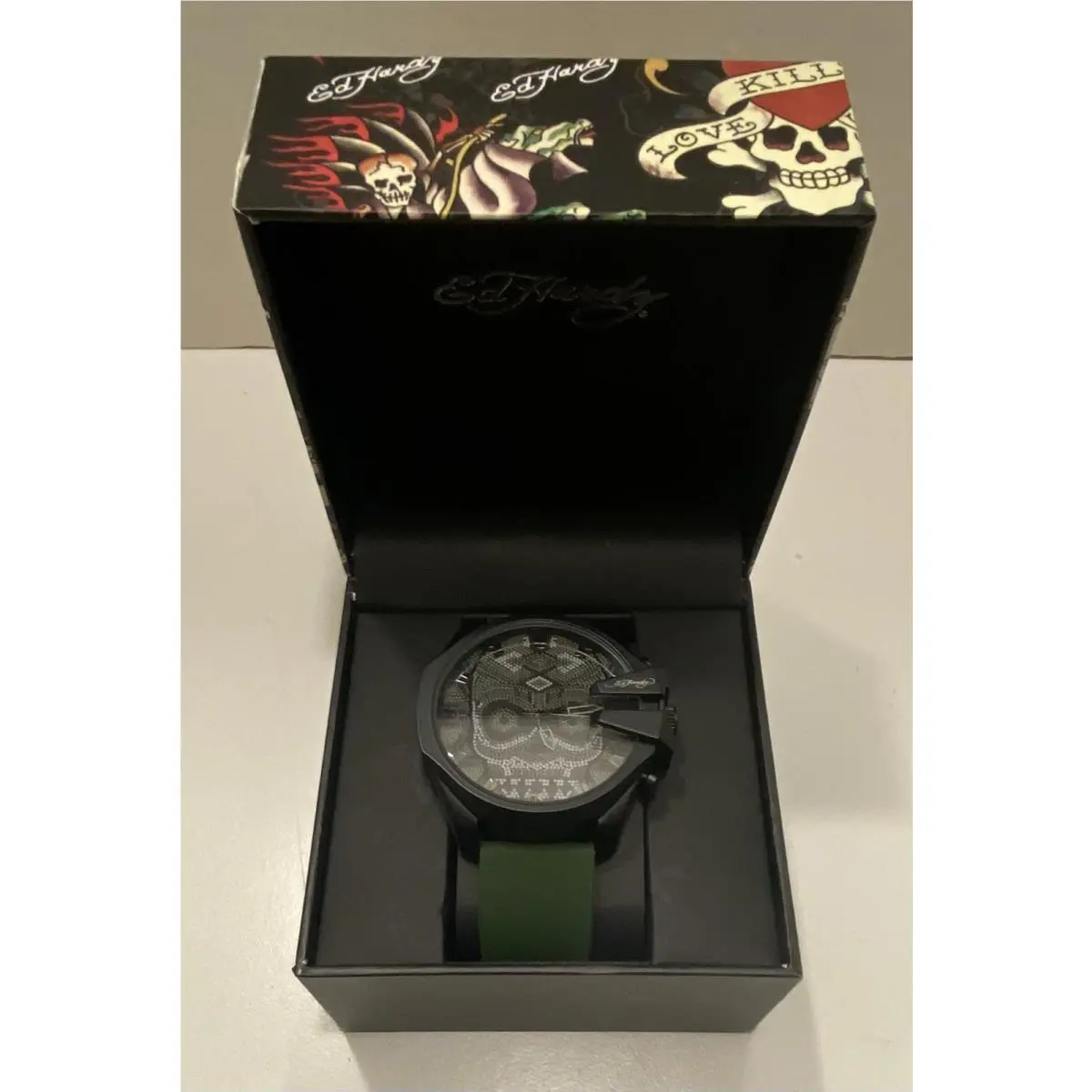 Ed Hardy Men`s Quartz Skeleton Watch Skull Motif W/original Box Green Band