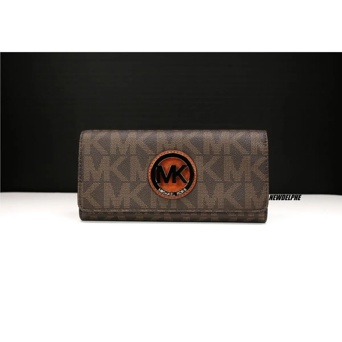 W MK Logo Fulton Long Wallet Purse / Gift Box Bag by Michael Kors