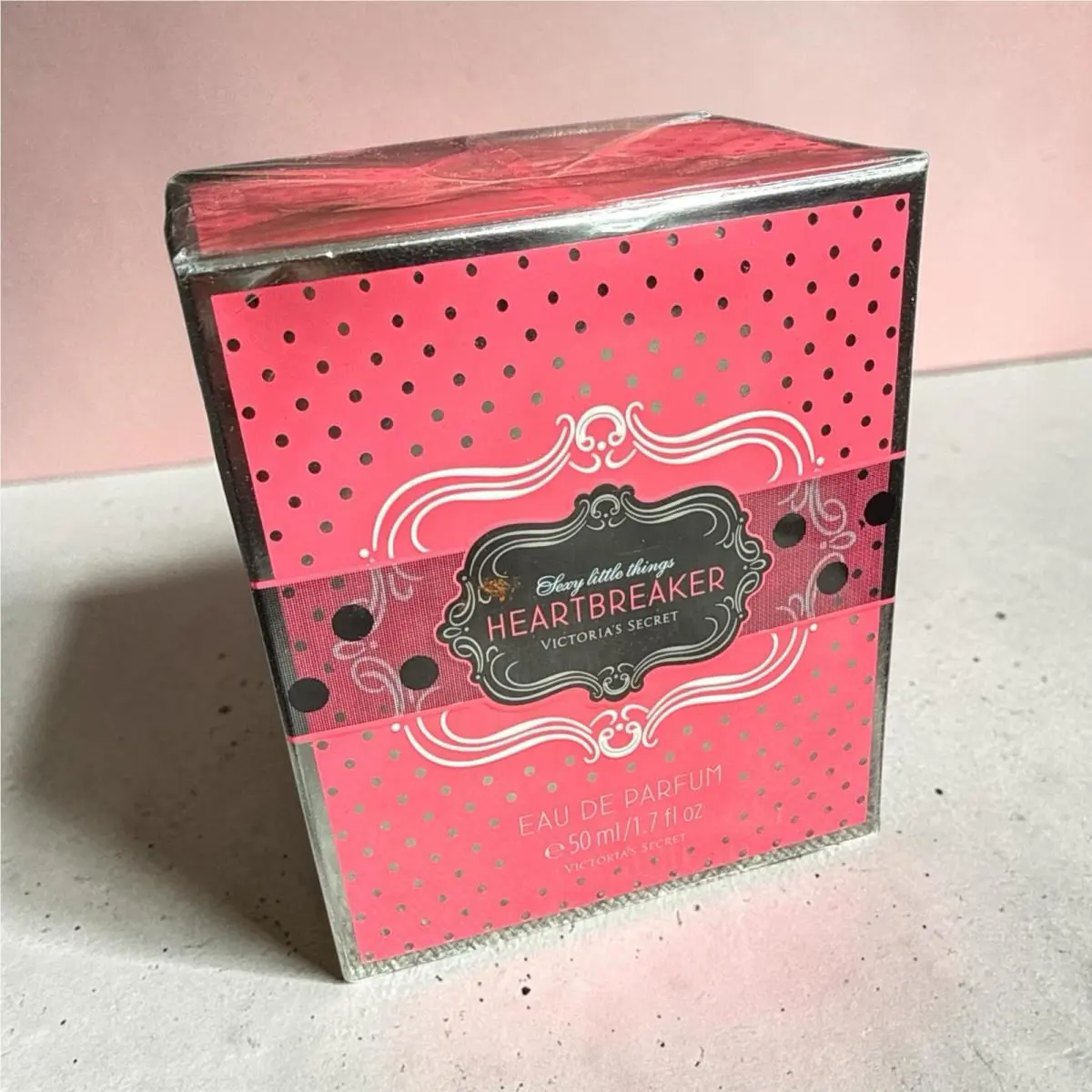 Victoria`s Secret Sexy Little Things Heartbreaker Eau De Parfum 1.7 Ounce by Victoria's Secret