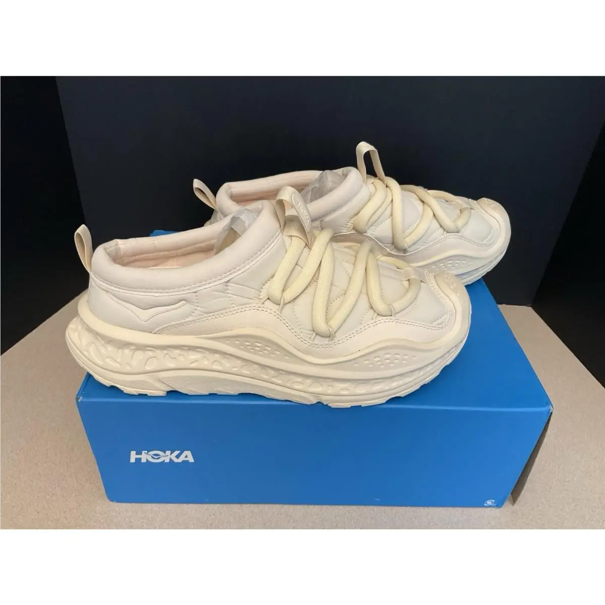 Womens Hoka One One U Ora Primo Vanilla Cream Recovery Shoes. Size 11