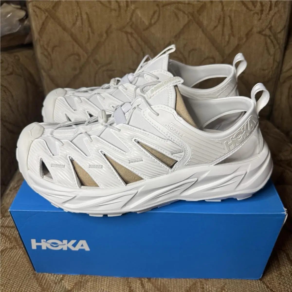 Hoka One U Hopara White Men 10 Running Water Shoe Sandals 1123112 Nee