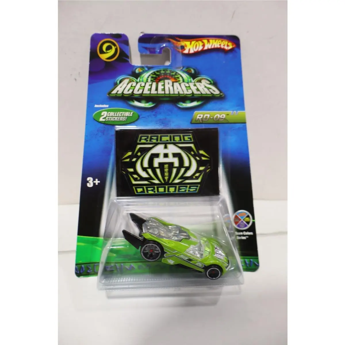 Hot Wheels Acceleracers 2006 Racing Drones RD 09 Team Color Series