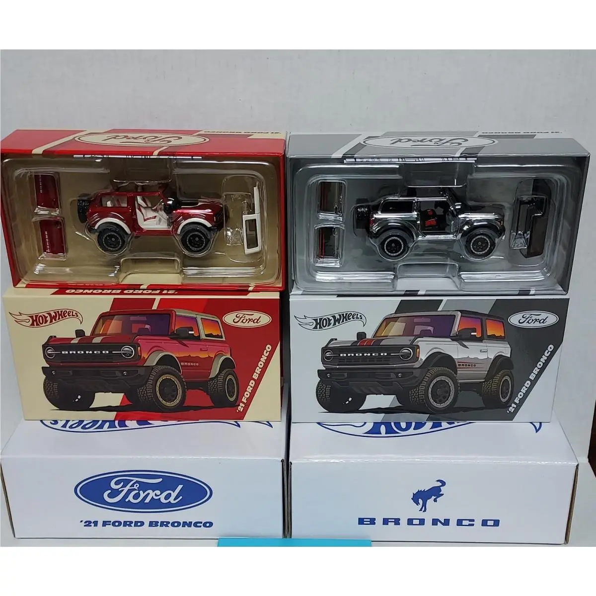 Hot Wheels 2026 Rlc Exclusive ’21 Ford Bronco Chase 1419 and Main Red