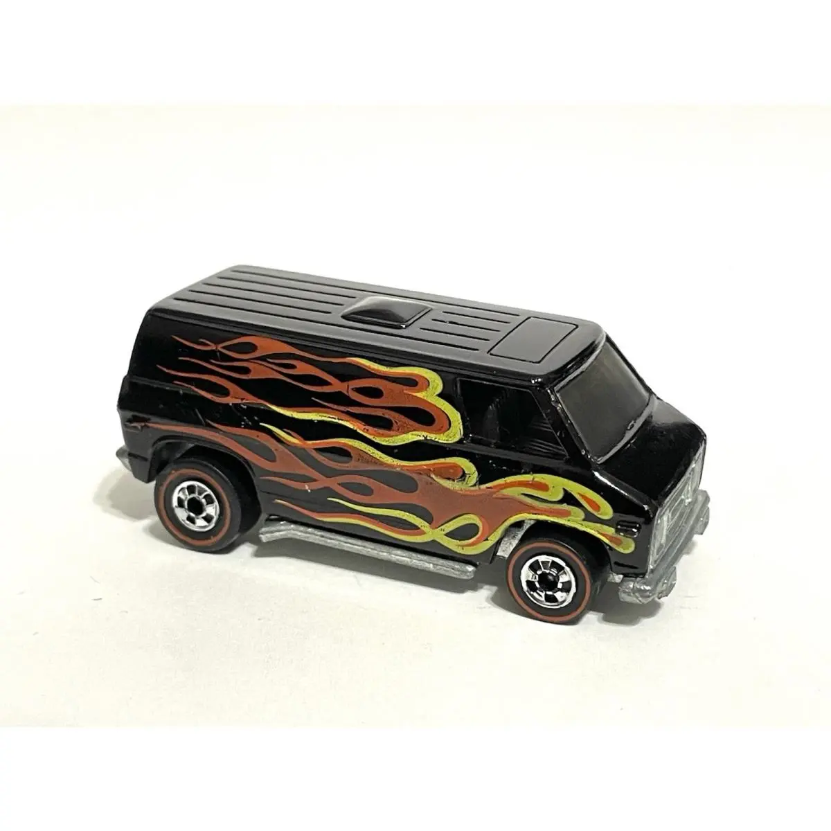 1973 Hotwheels Flying Colors Redlines Super Van Black Flames Nice