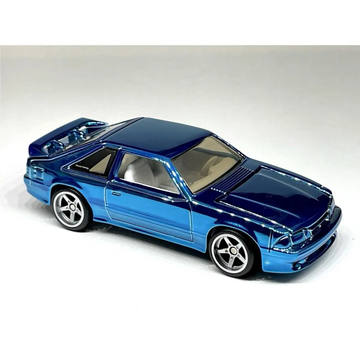 Hot Wheels 1993 Ford Mustang Cobra R Spectraflame Blue - Custom Made ⬜