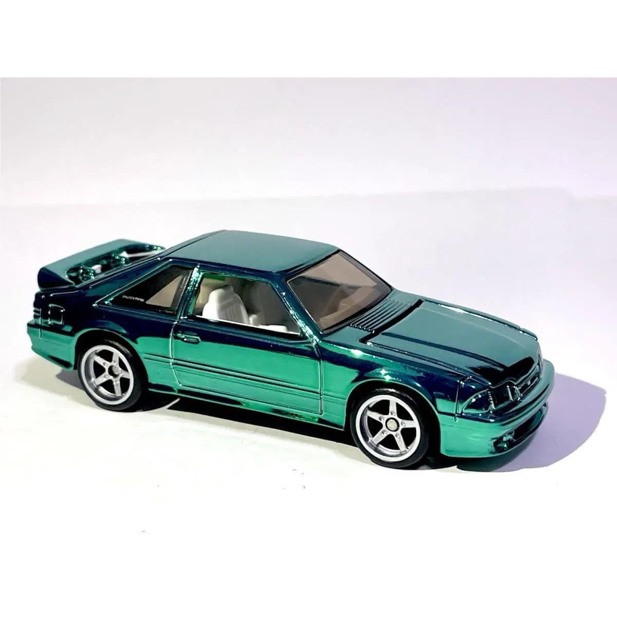 Hot Wheels 1993 Ford Mustang Cobra R - Custom Made / Spectra Flame Green