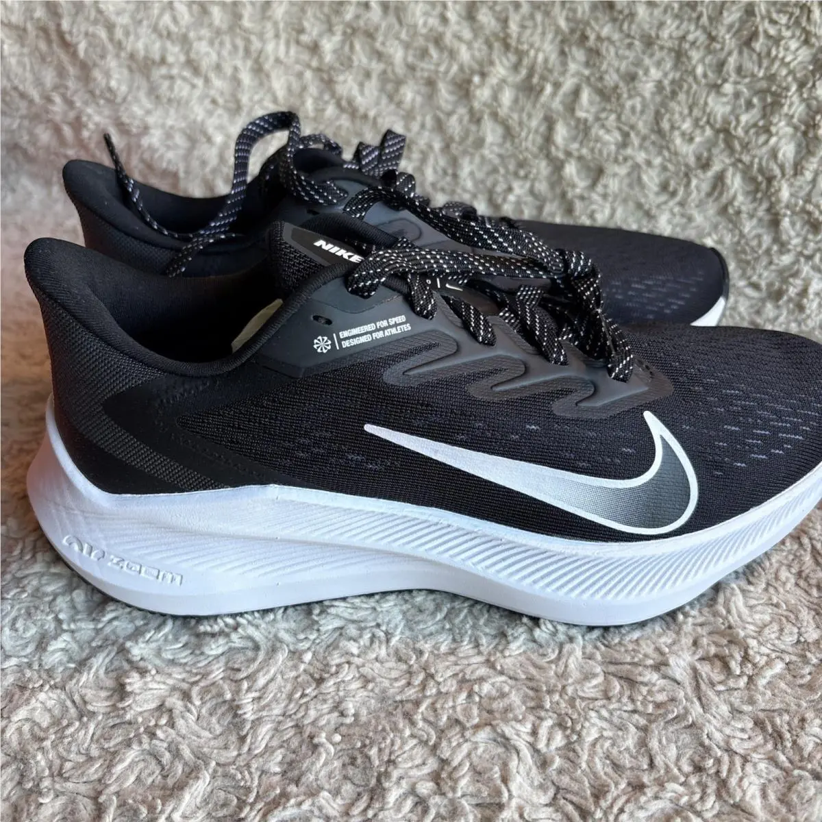 Size 6.5 -  Zoom Winflo 7 Black Anthracite Womens by Nike