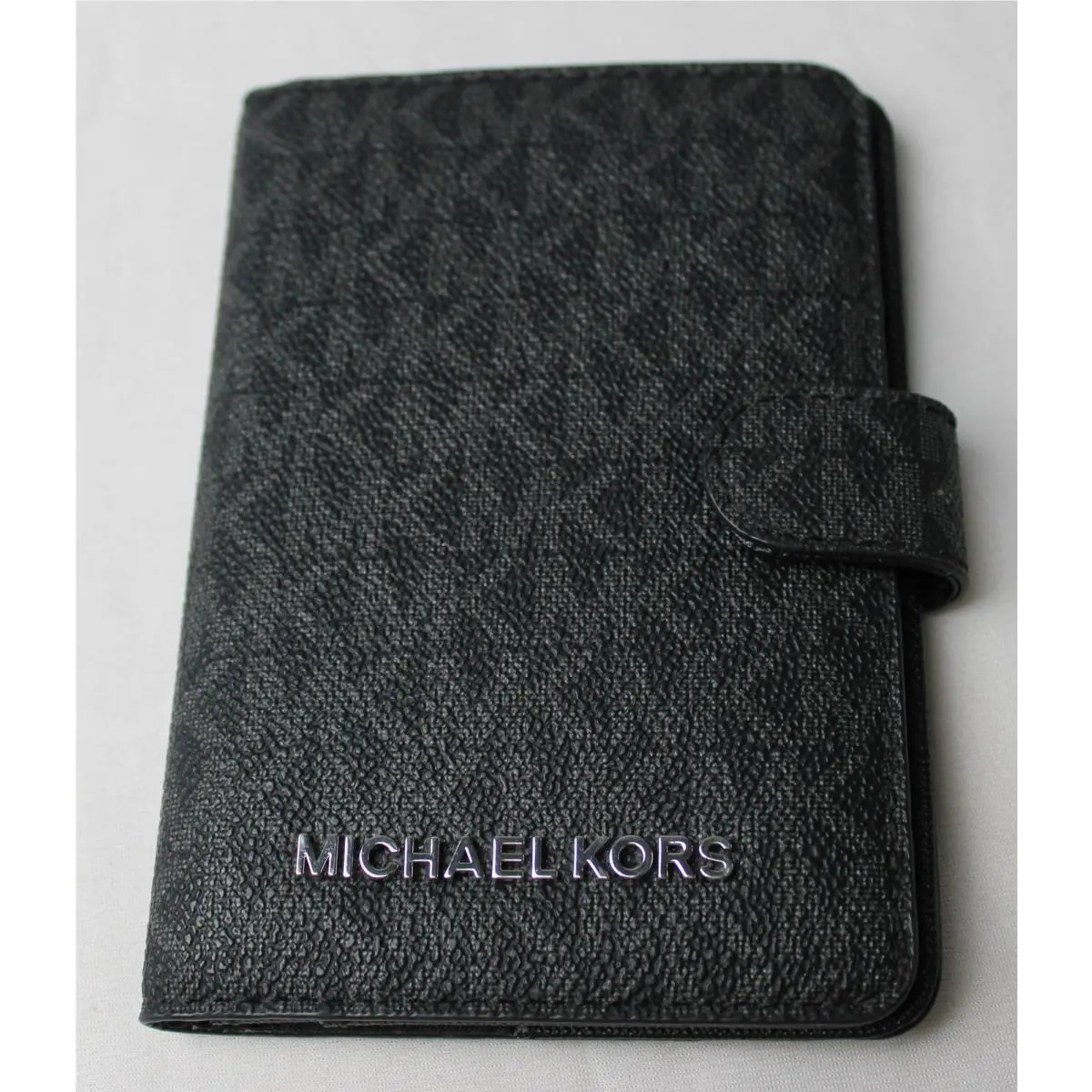Unisex Adult`s Jet Set Monogram Passport Case BE5 Black One Size by Michael Kors
