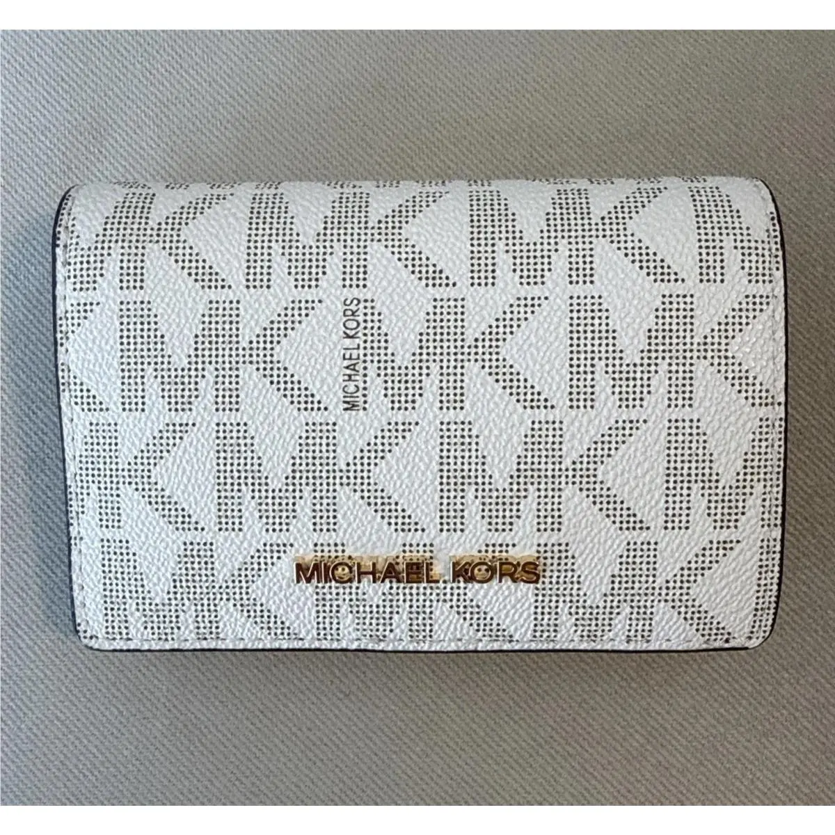 Jet Set Medium Slim Wallet NWT$98 by Michael Kors