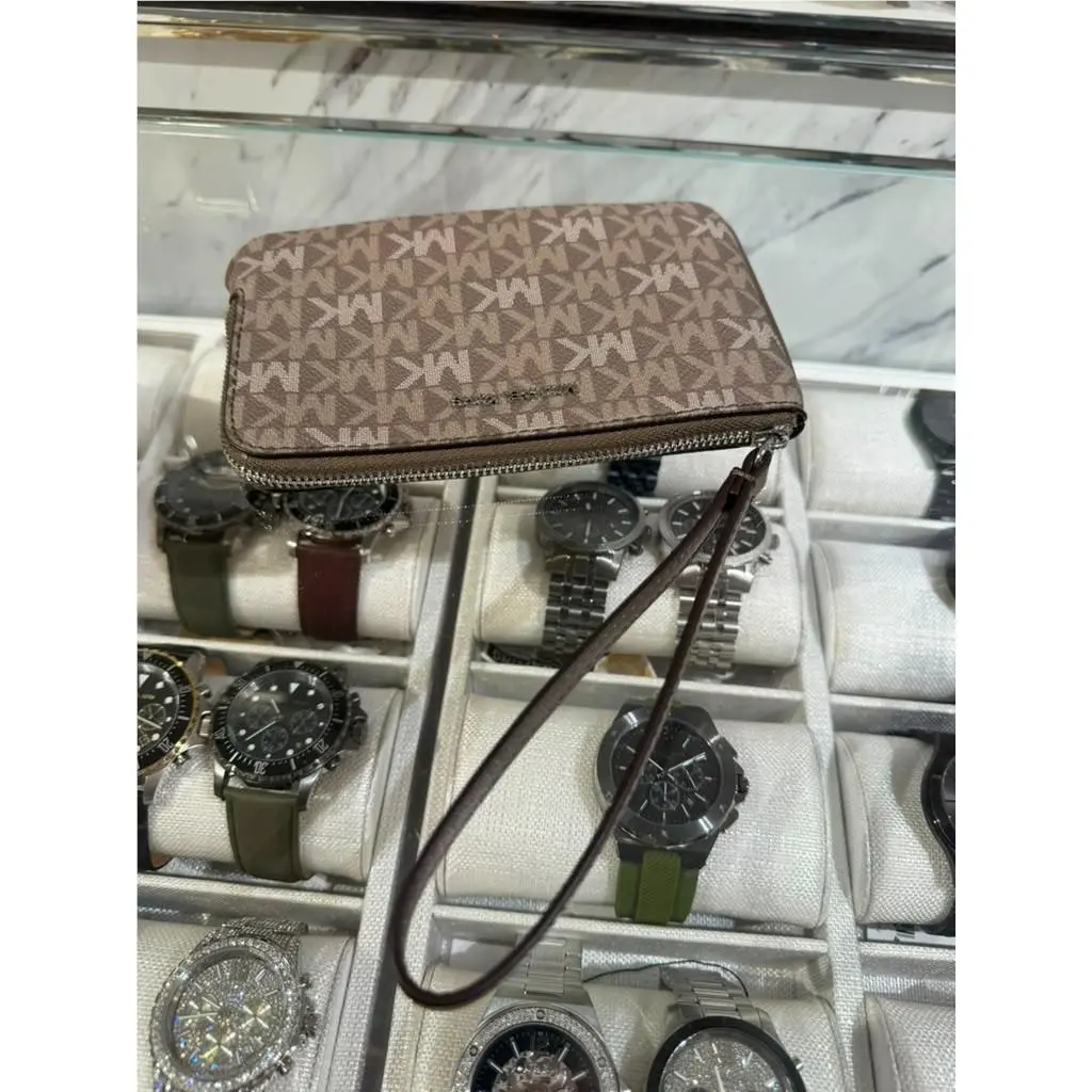 Michael Kors Jet Set Travel Womens Small Signature MK Logo Wristlet Mushroom