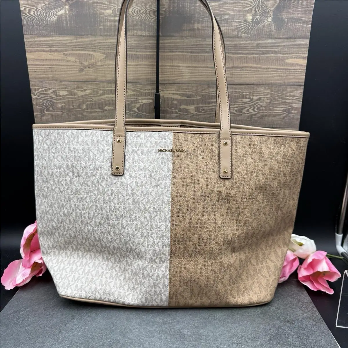 Carter Signature Large Open Tote Bag Purse Vanilla and Tan Multi by Michael Kors