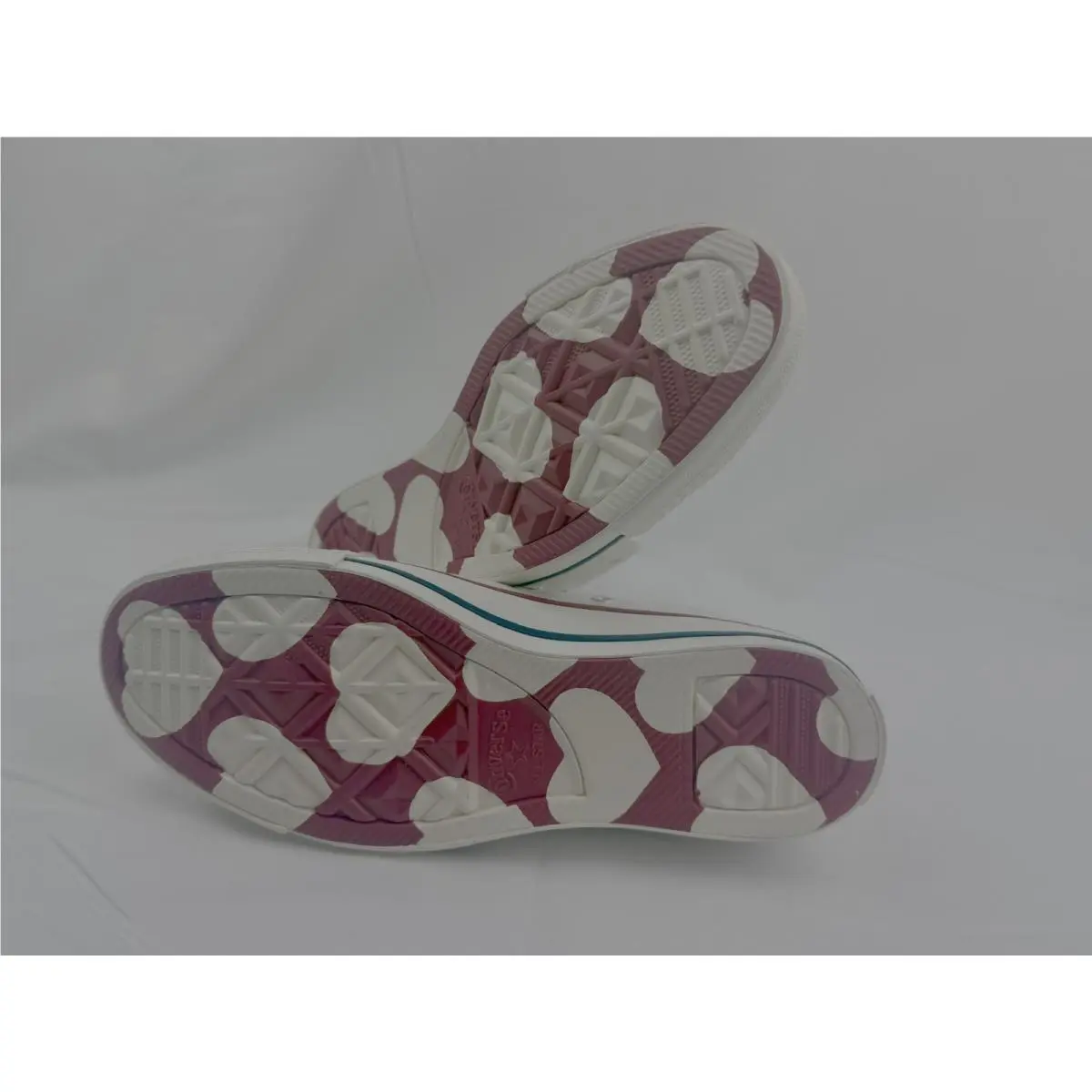 Converse shoes - White 5