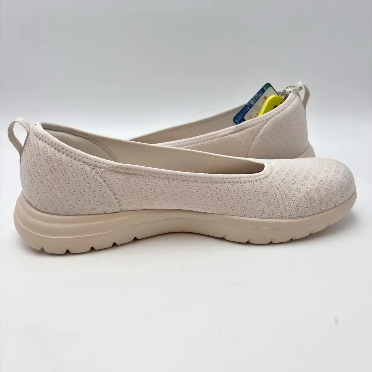 Skechers shoes - Beige (UPC: 197627273228) 2