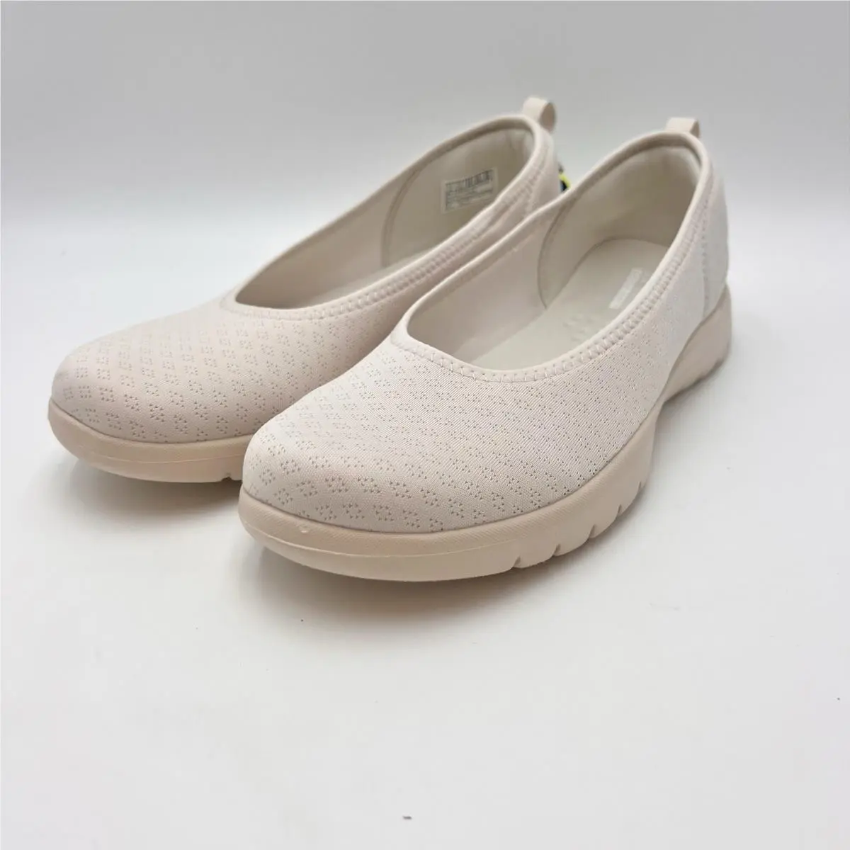Skechers shoes - Beige (UPC: 197627273228) 3