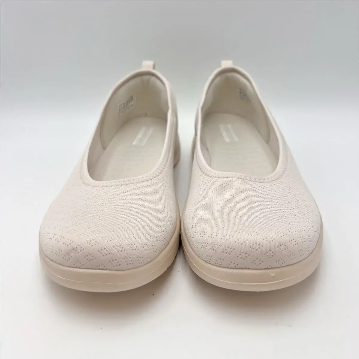 Skechers shoes - Beige (UPC: 197627273228) 4