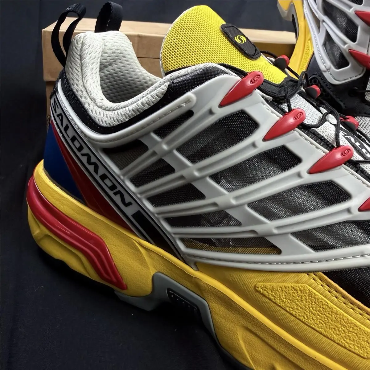 Salomon shoes - Salomon ACS - ACS - L47298900 - Yellow 4