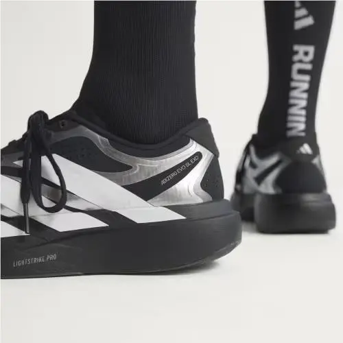 Adidas shoes - Core Black / Cloud White / Iron Metallic 23