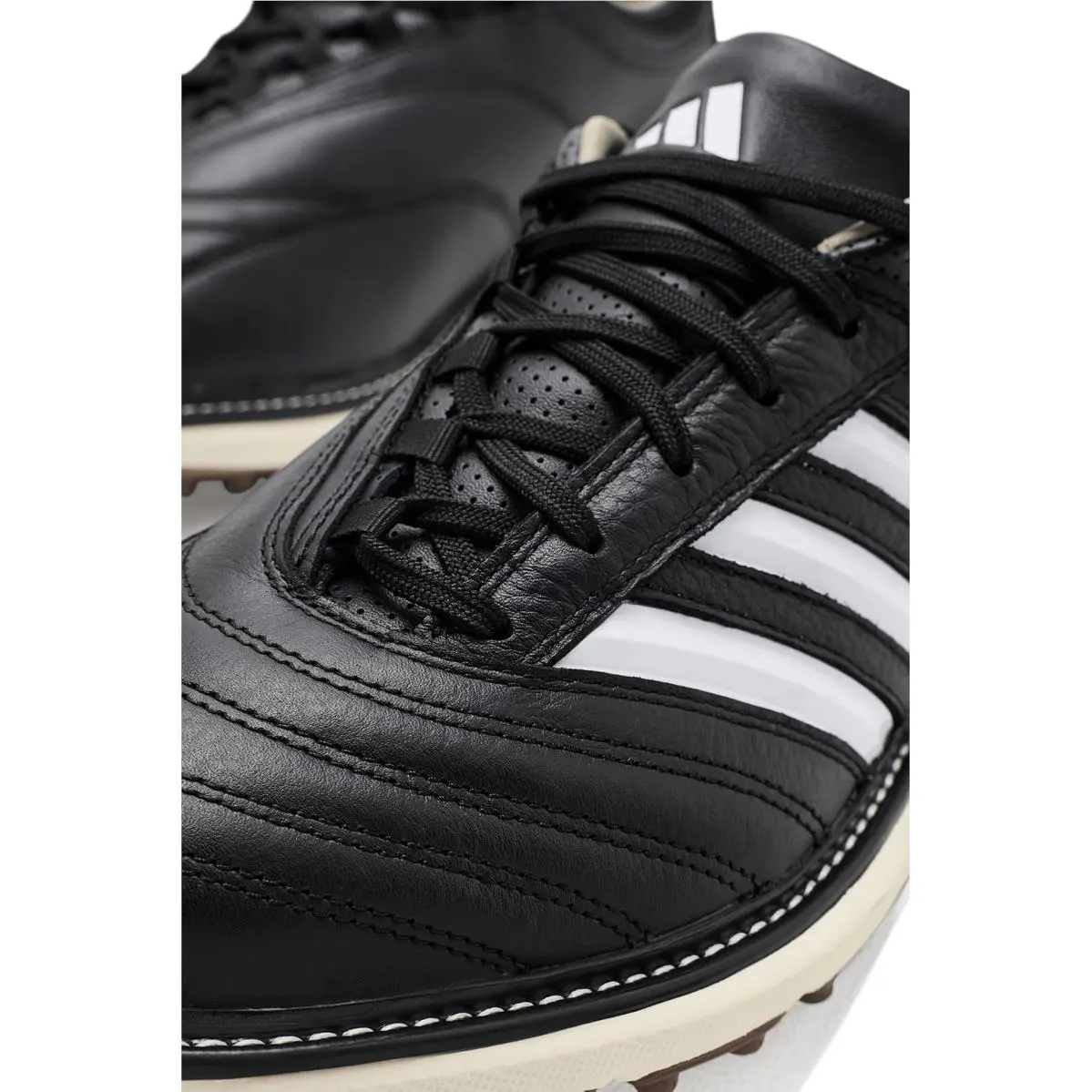 Adidas shoes - Core Black/Footwear White/Gum 5 4