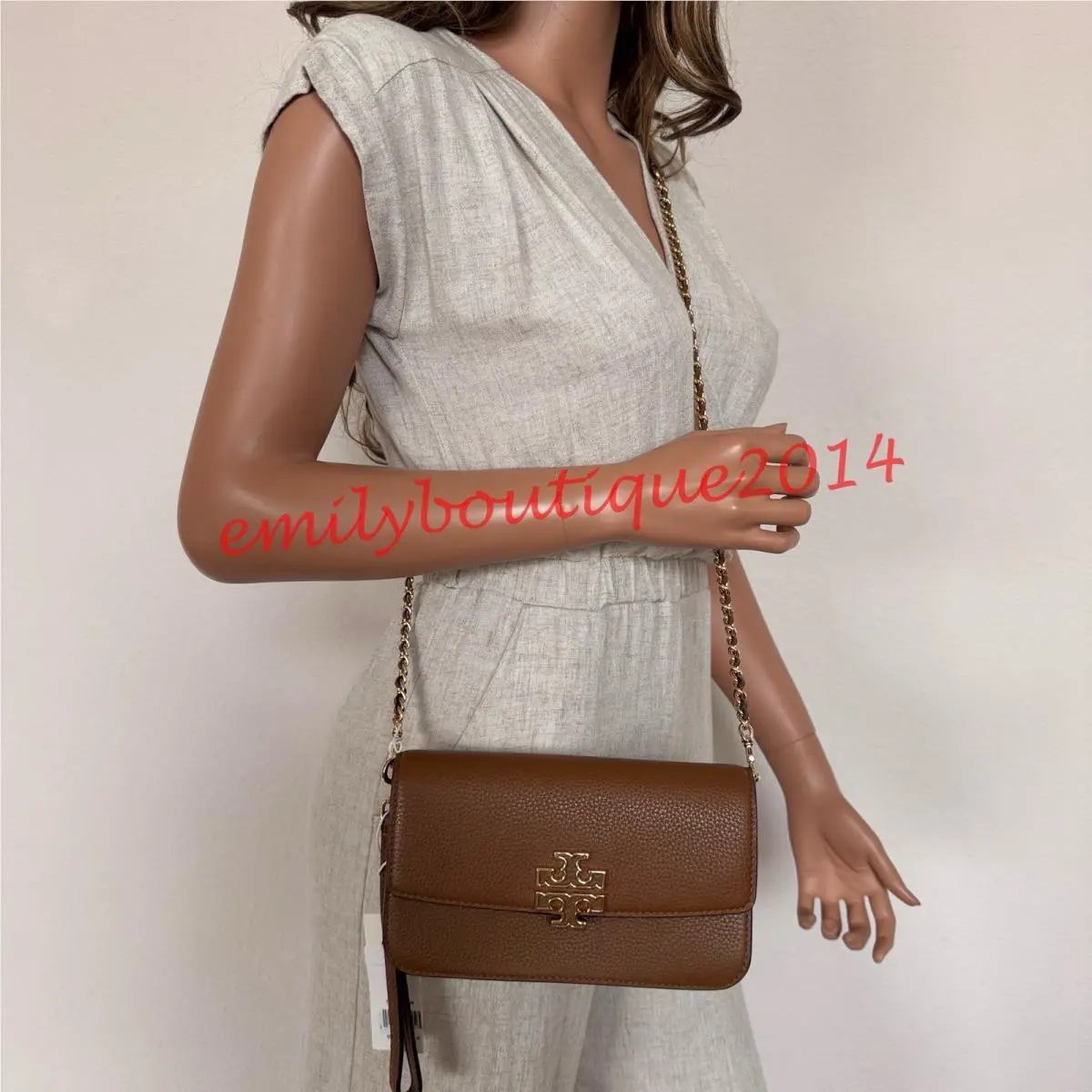 141012 Britten Chain Wallet Wristlet Leather Crossbody Moose Brown by Tory Burch