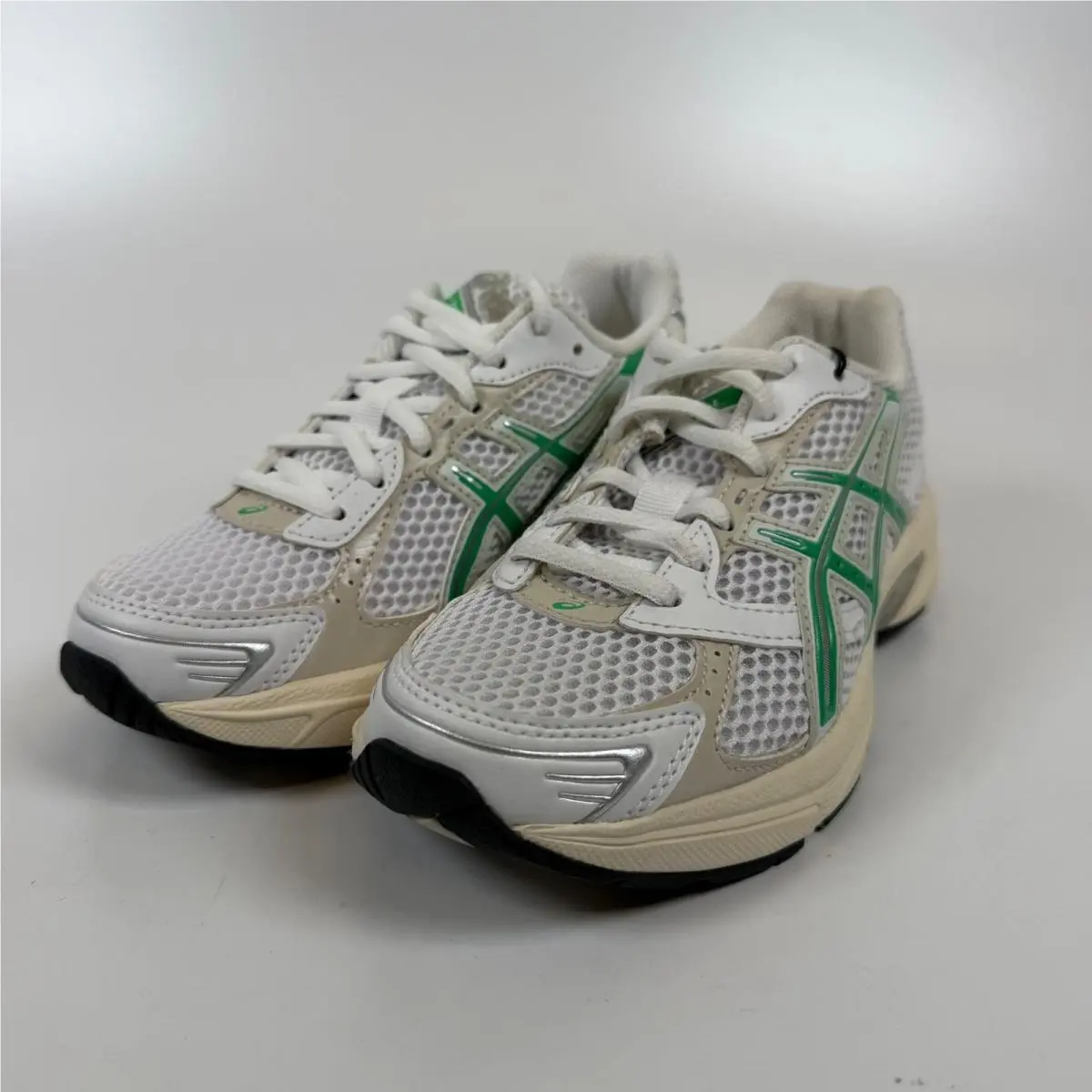 Asics Gel-1130 White Malachite Green Running Shoes 1202A164-114 Womens 5