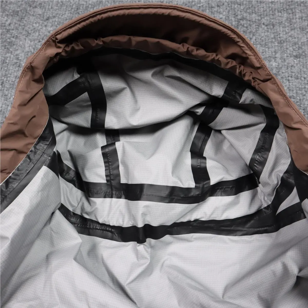 Adidas clothing - Brown 10