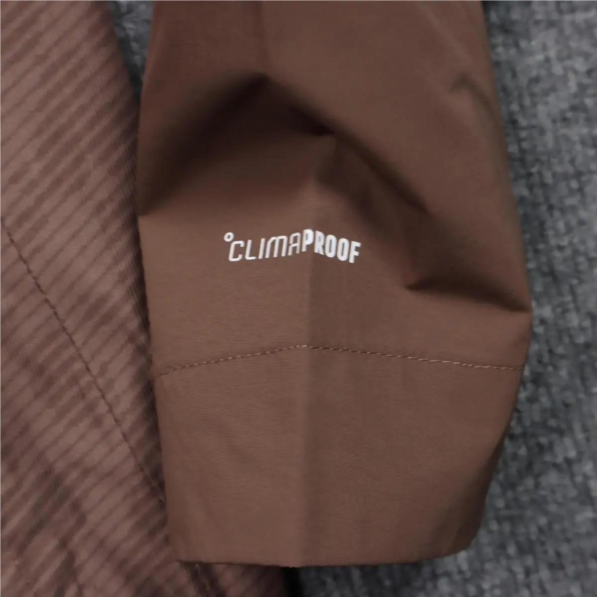 Adidas clothing - Brown 4