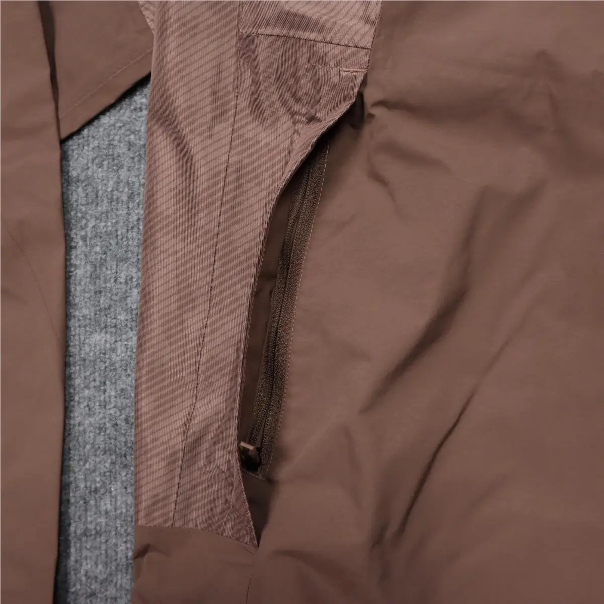 Adidas clothing - Brown 5