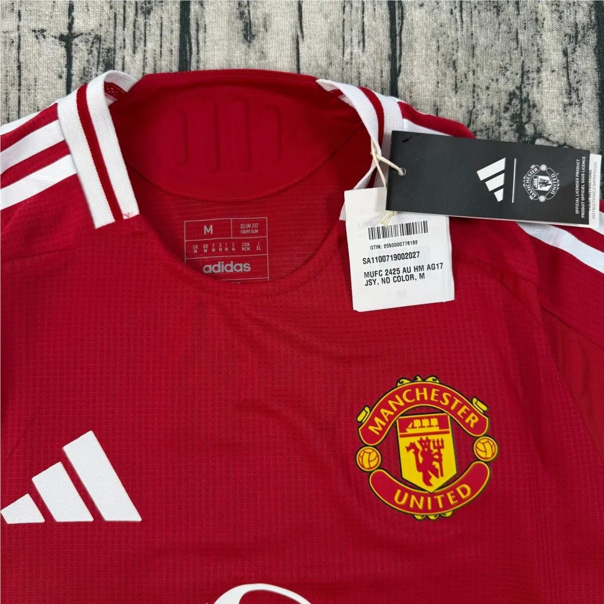 Adidas clothing - Manchester United Home Jersey 2024/25 - Garnacho #17 - Red 3