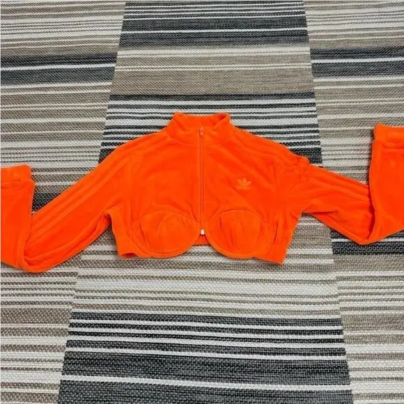 Adidas clothing - Orange 3
